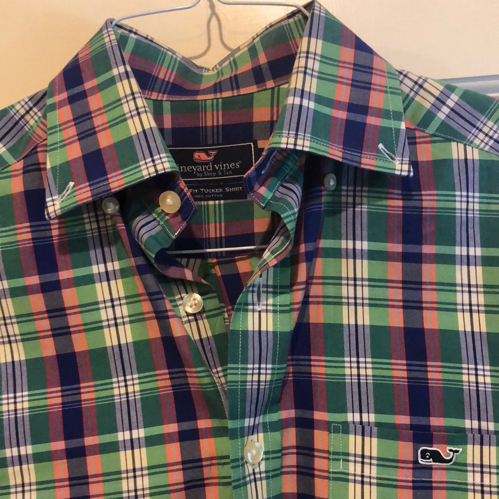 Vineyard Vines mens shirt